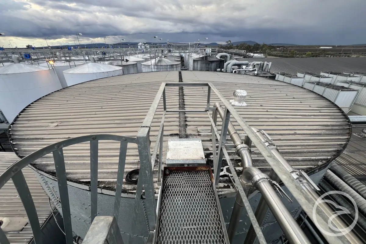 Tank roof replacement